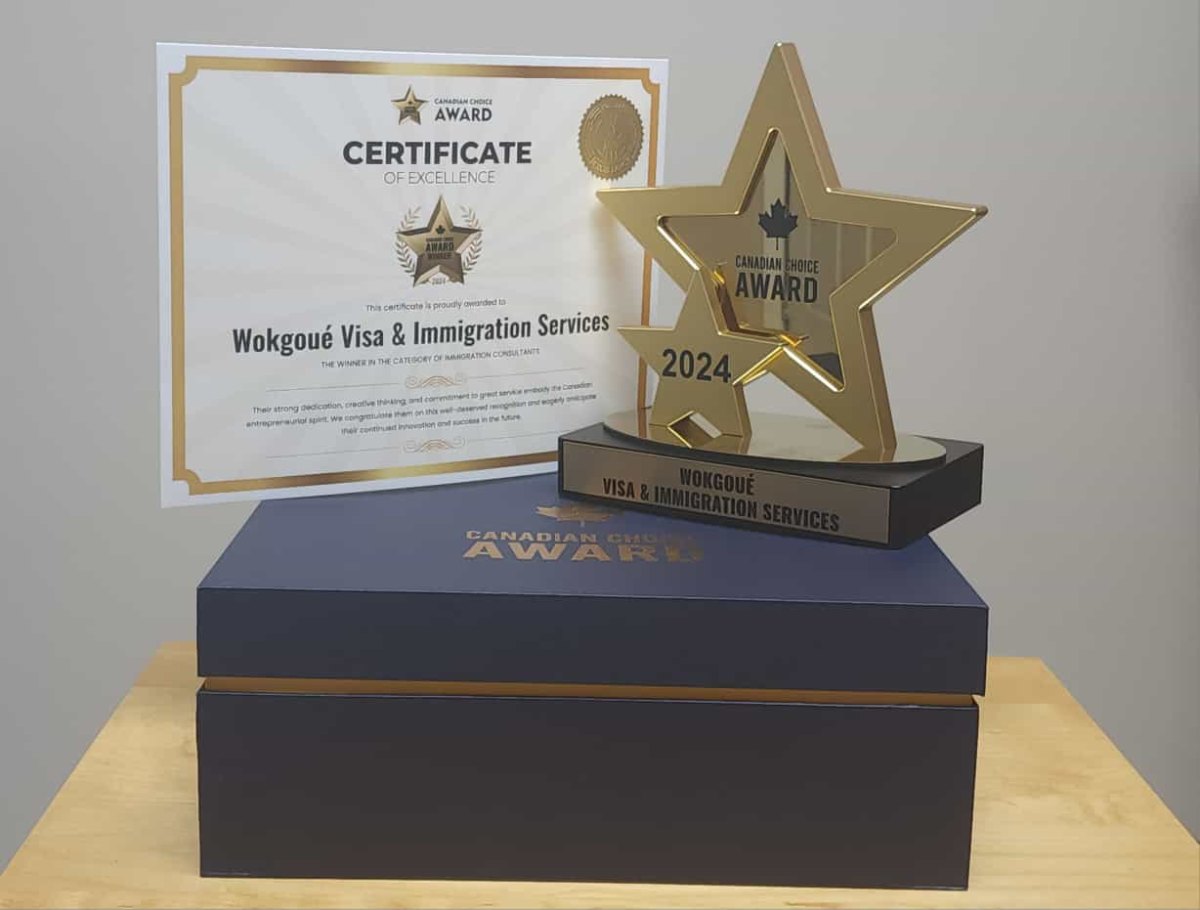 Le trophée et le certificat du Canadian Choice Award 2024 reçus par le cabinet